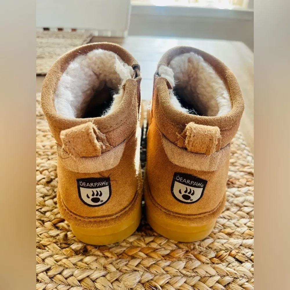 RETRO BearPaw SUPER SHORTY ICED COFFEE ankle boots; Size 4-5. NWOT!